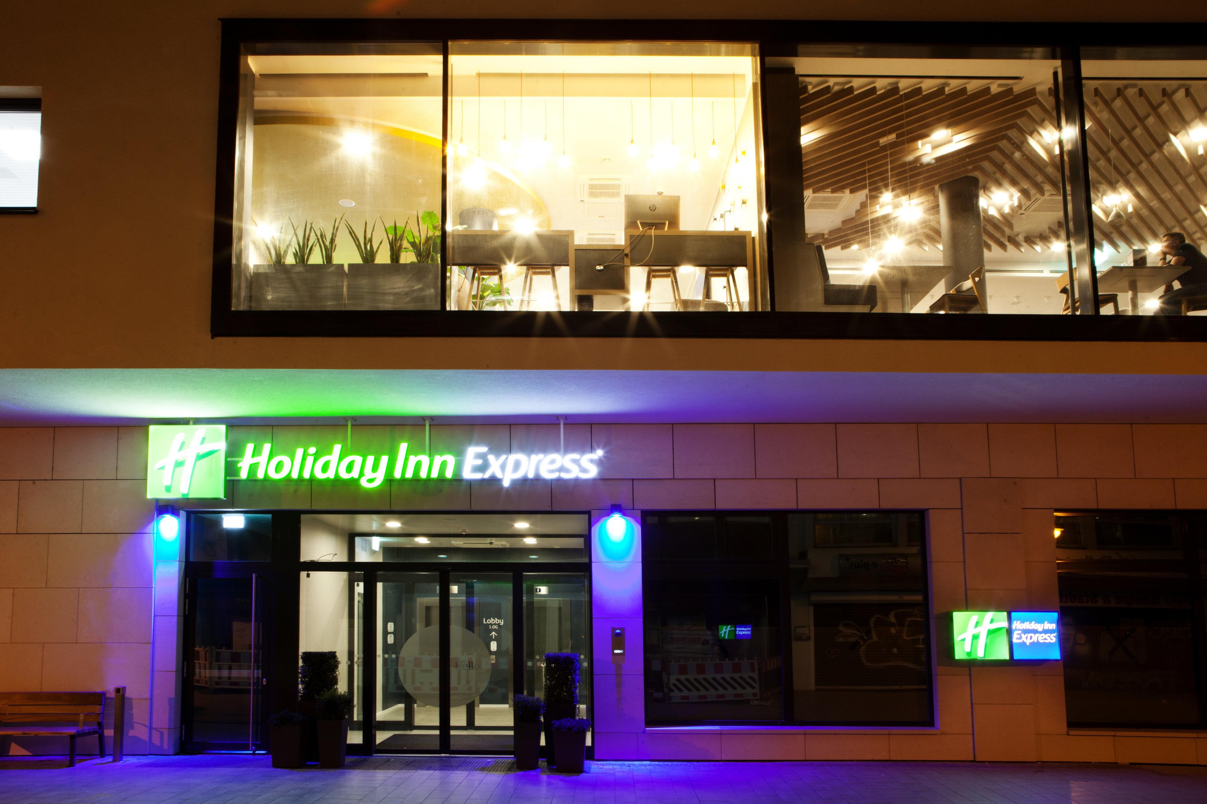 Holiday Inn Express - Muelheim - Ruhr, An Ihg Hotel Mülheim an der Ruhr Dış mekan fotoğraf